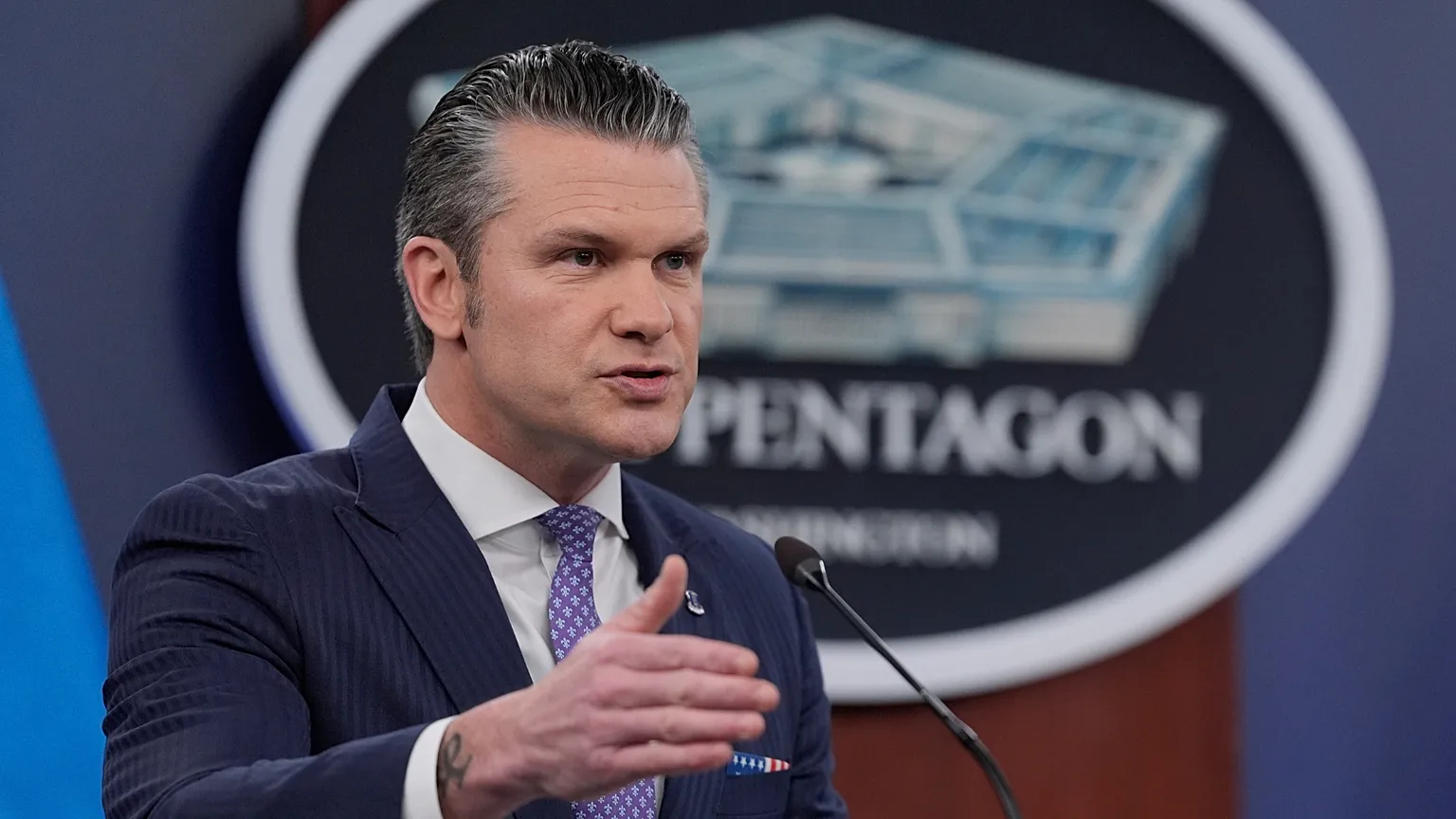 “Trump zgjodhi mëshirën”, Sekretari Hegseth: Irani pranoi armëpushimin nën presion të madh
