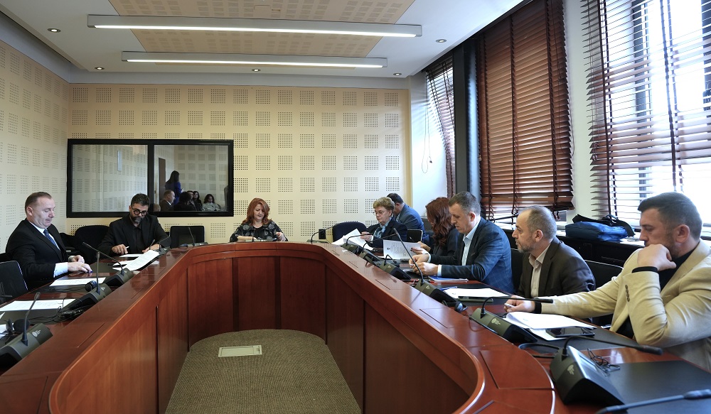 PDK, LDK e AAK bëhen bashkë, kërkojnë mbledhje urgjente të Komisionit për Vlerat e Luftës