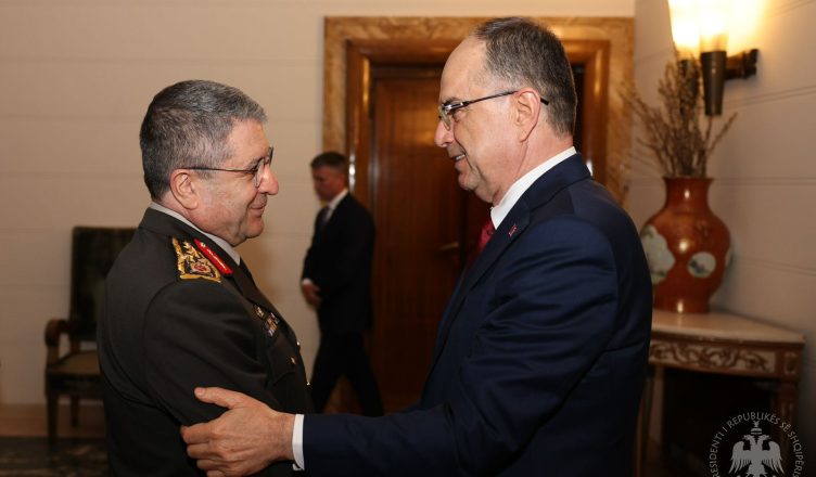 Begaj pret Shefin e Shtabit të Ushtrisë Turke, theksohet aleanca strategjike në NATO