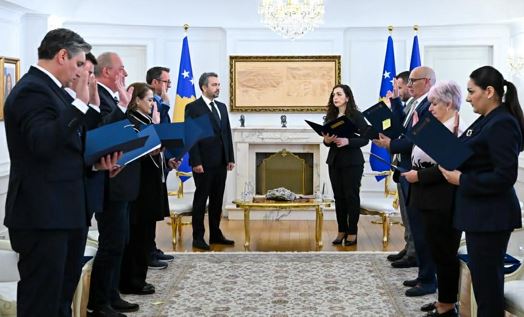 S’dorëzohet VV-ja, i kërkon Osmanit anëtarin e tretë të KQZ-së