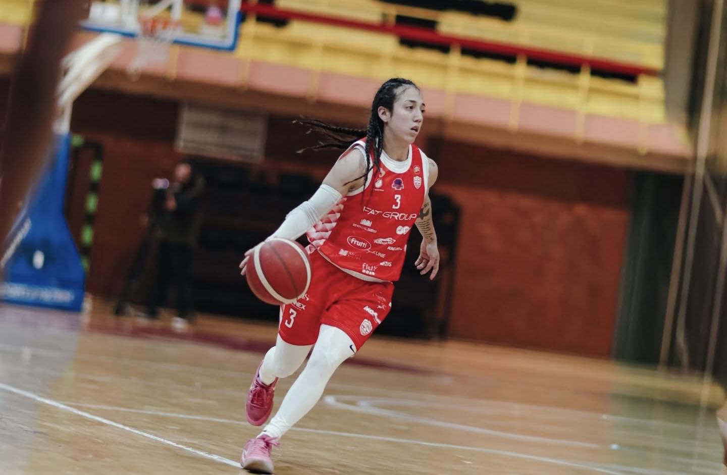 Bashkimi triumfon në finalen e parë ndaj Peja 03