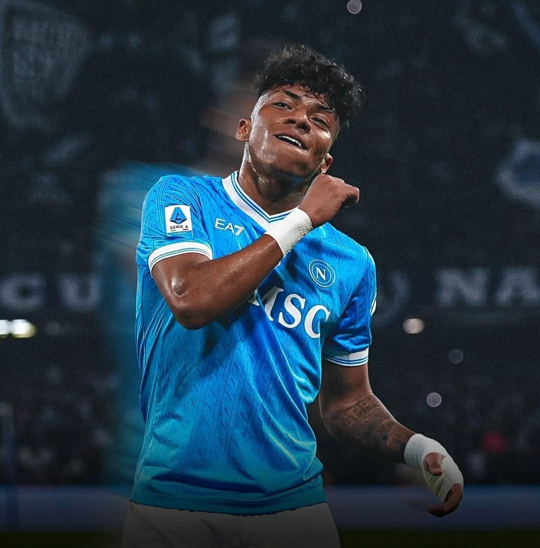 Napoli vendos ta blejë brazilianin Santos