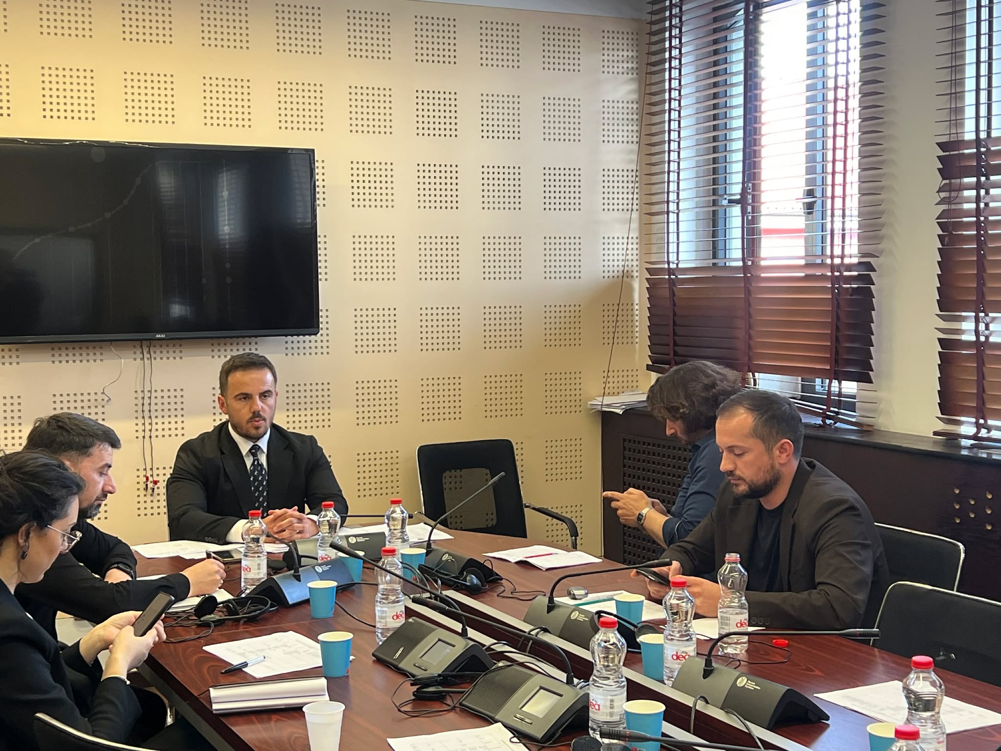 Dështon mbledhja e Komisionit për Bordin e KPM-së, s’pati kuorum