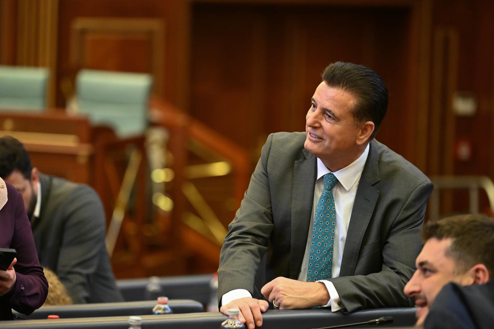 Zgjedhja e Presidentit: Pasi provuan veç vet, Bahtiri sot e fton opozitën në seancë