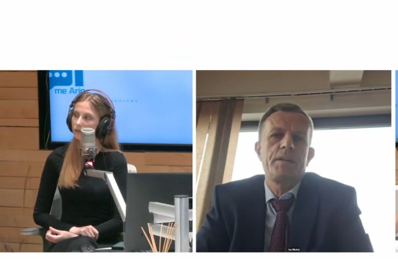 Nis pastrimi i rrugëve në Fushë Kosovë, pritet të zgjasë edhe gjatë verës (VIDEO)  