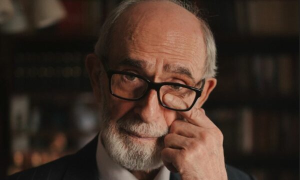 Nesër ditë zie në Kosovë pas vdekjes së Rexhep Qosjes