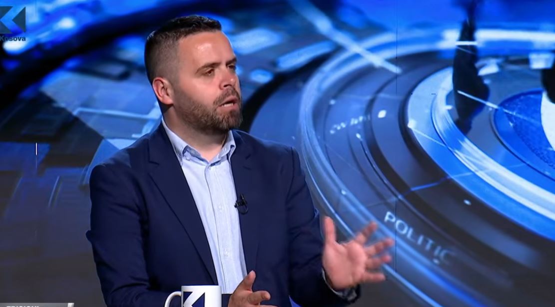 “Kanë lidhje me VV-në”, çfarë manovra po fshihen prapa bordeve për RTK-në? (VIDEO)
