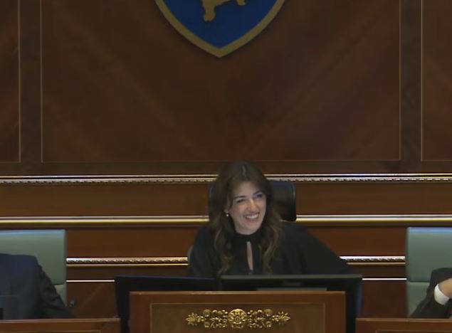 103 vota për Bordin e Paqes, Haxhiu duke qeshur: Me mujtë me zgjedhë edhe presidentin...