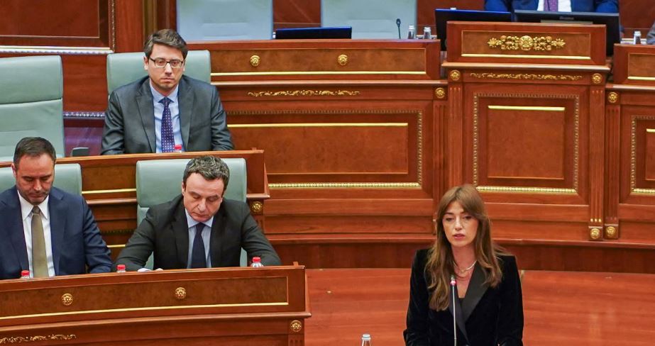 Çka po ‘zien’ VV-ja? Haxhiu thotë se sot ka seancë për presidentin