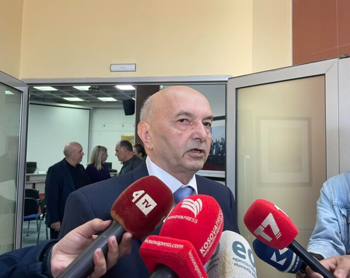 Mustafa flet për presidentin: Zgjidhja vjen vetëm përmes marrëveshjes politike