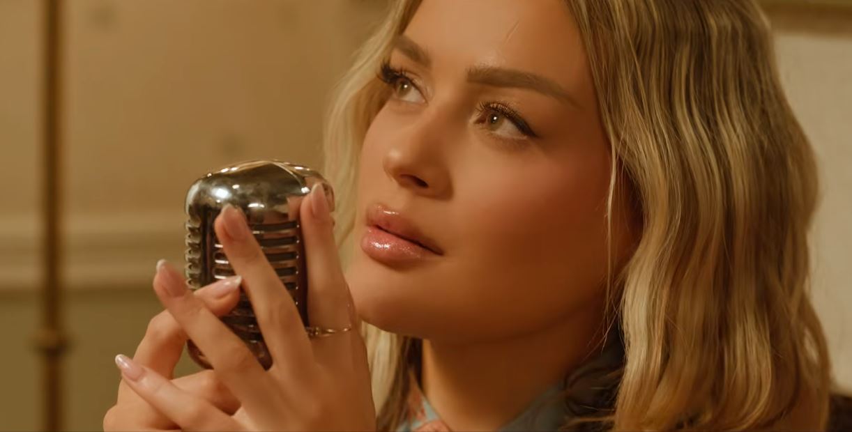Kanita publikon këngën “S’e meritoj” (VIDEO)