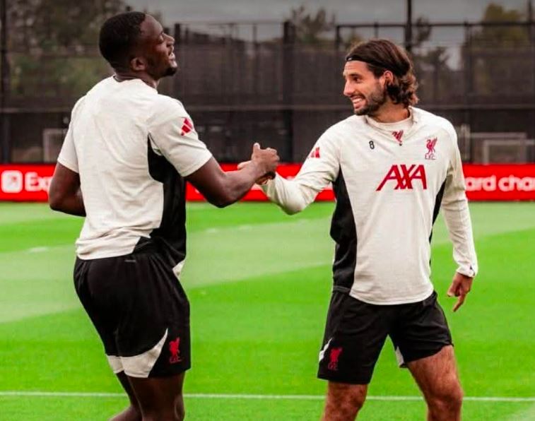 Ibrahima Konate pranë rinovimit me Liverpoolin, Szoboszlai: Ende pa progres në kontratë