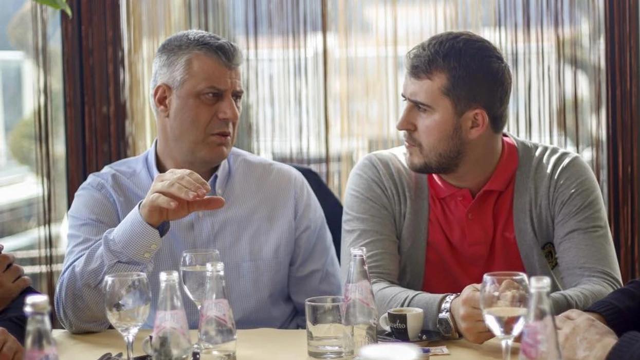 Lushtaku: Thaçi është historia, ata që e ofendojnë janë sinonim i përçarjes dhe tradhtisë