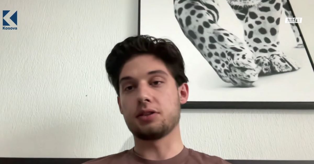 Studentët shqiptarë protestojnë në Shkup, kërkojnë zbatimin e Gjuhës Shqipe (VIDEO)