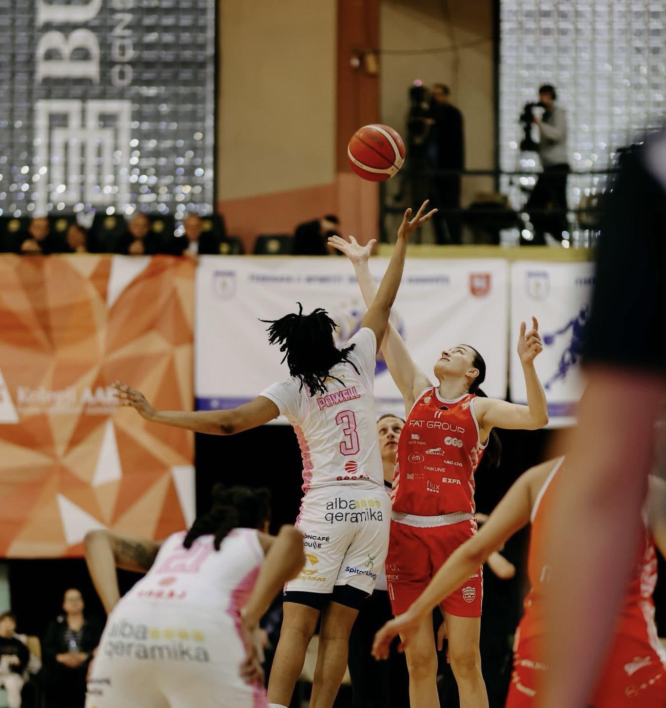 Peja 03 rikthen gjithçka në lojë , titulli vendoset në ndeshjen e fundit