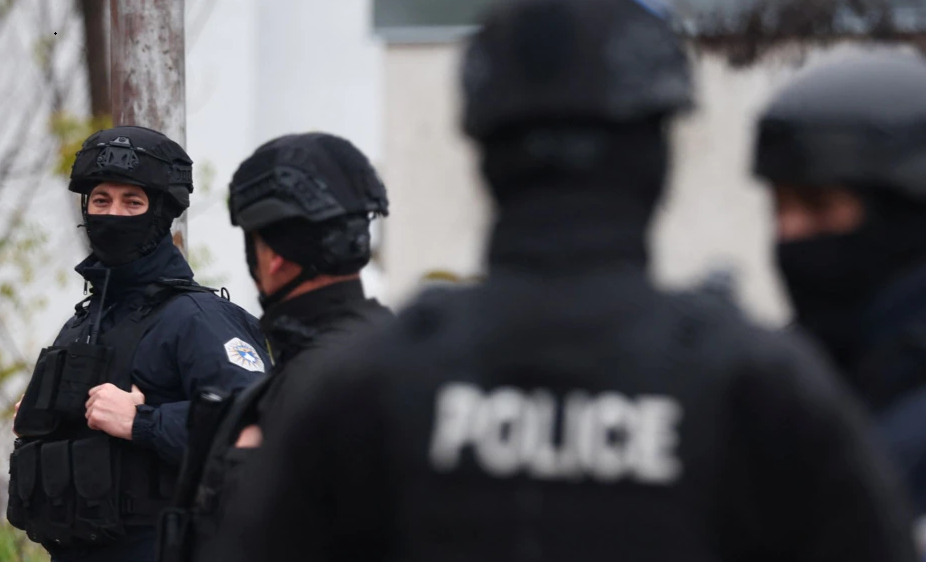 Dy të kërkuar ndërkombëtarisht ekstradohen në koordinim me INTERPOL-in