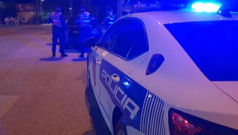 Arrestohet 63-vjeçari në Pogradec, dyshohet se theri me thikë një 44-vjeçar