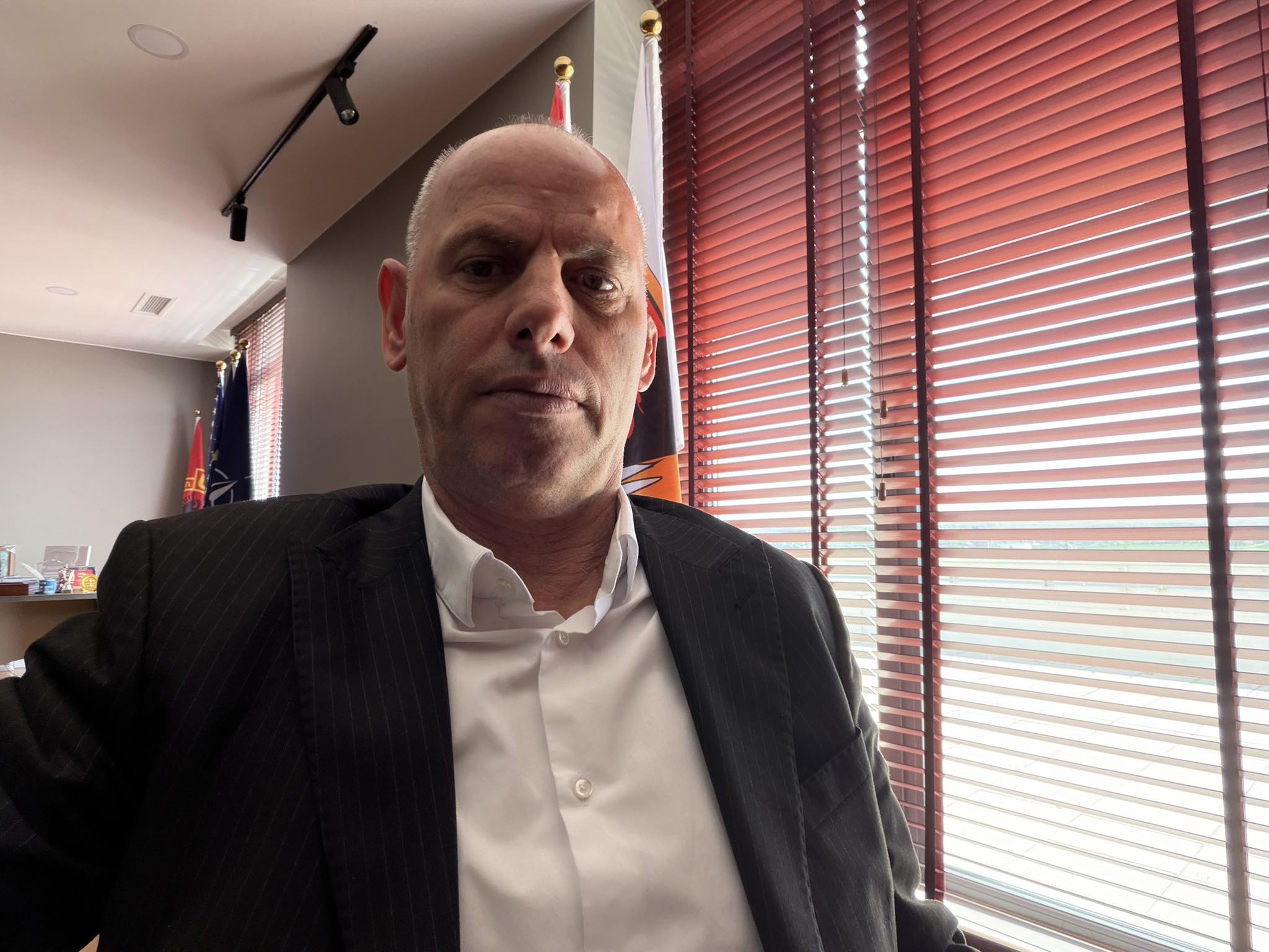 Lladrovci: Partitë me taban atdhetar i vërejnë dredhitë politike, hapni krah o trima o dilni zot situatës