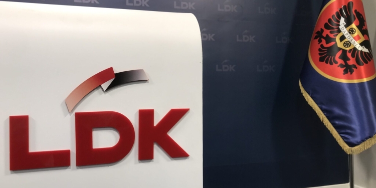 LDK publikon emrat e kryesisë së partisë