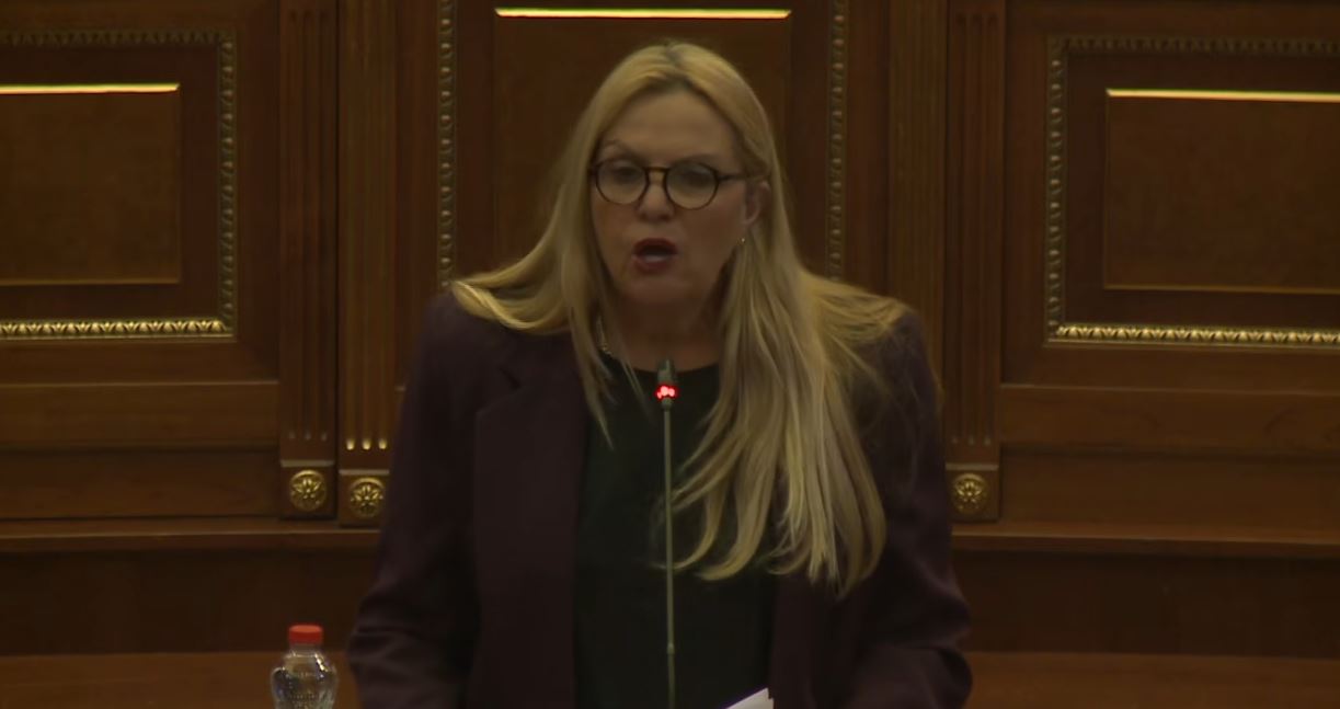 “Frikësohu që ke me përfundu në burg”, Kadrijaj e ashpër me Rizvanollin: Askush nuk i fëlliq duart me ty