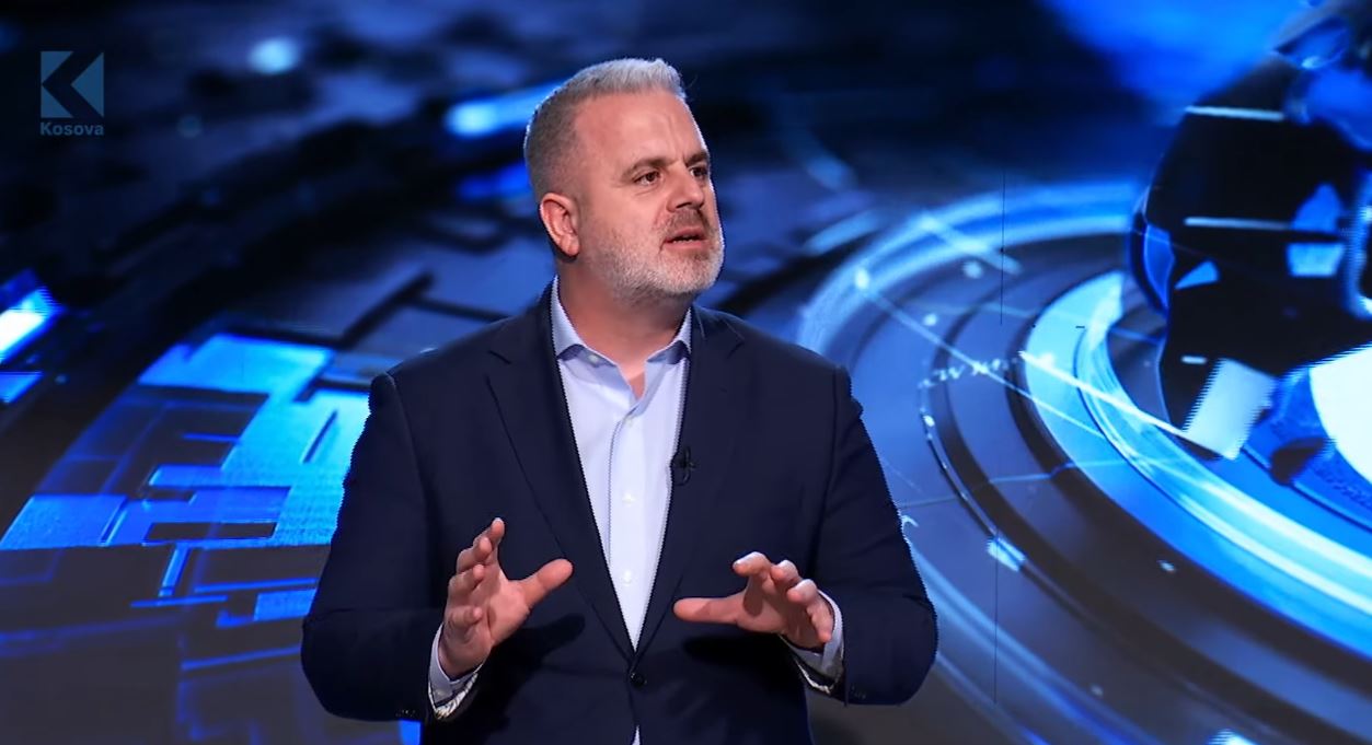 Azemi: Kurti nuk e deshi Vjosën presidente