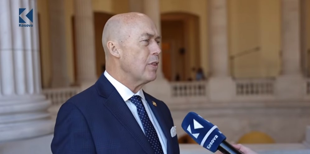 Si i rekrutoi Engel edhe kongresistët e tjerë rreth çështjes së Kosovës? (VIDEO)