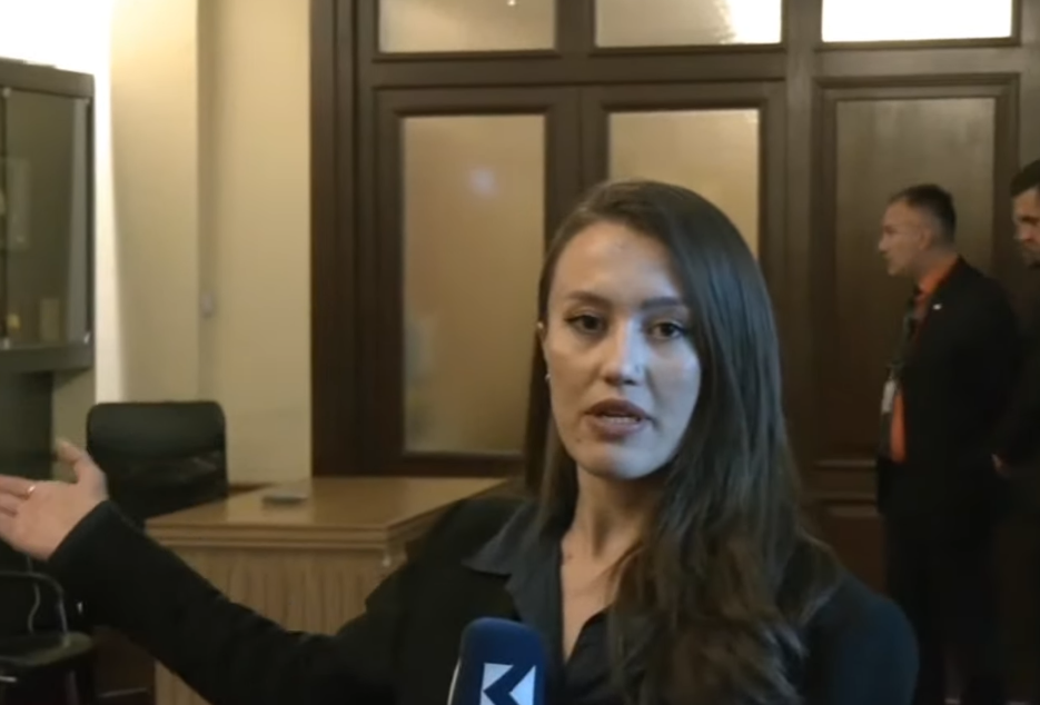 Haxhiu në pritje të Radoniqit në Presidencë, pas pak nis takimi (VIDEO)