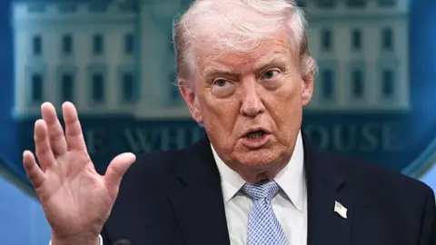 Trump: SHBA do bllokojë Ngushticën e Hormuzit