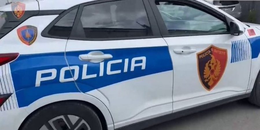 U kap me kokainë në Durrës, prangoset një 22-vjeçar