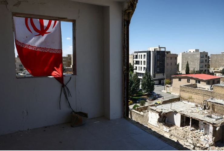 Droni godet një depo ndihmash në Iran, thotë Kryqi i Kuq