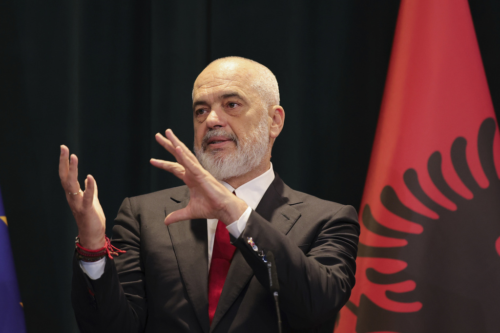 Rama me fermerët në Dibër: Mbështetje financiare dhe institucionale