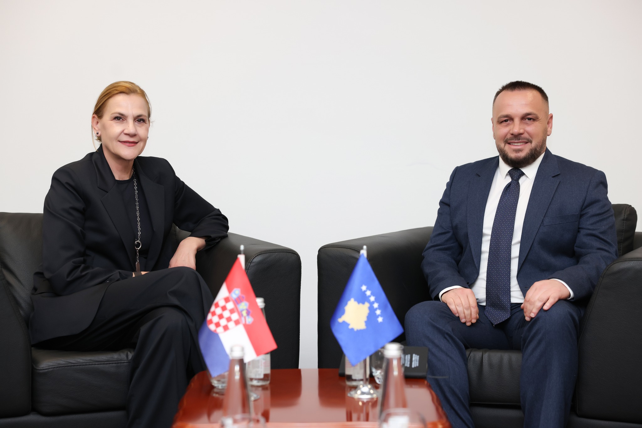 Maqedonci takon ambasadoren kroate, diskutojnë për rritjen e kapaciteteve të mbrojtjes   