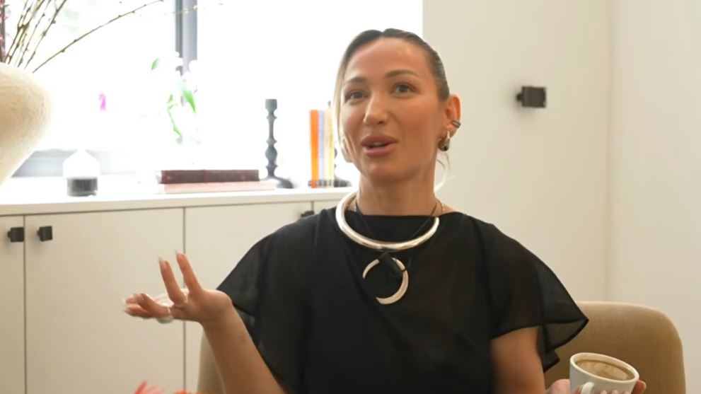 "Është shumë i mençur, di shumë, shumë", Erzina nuk kursen lëvdatat për MC Kreshën (VIDEO)