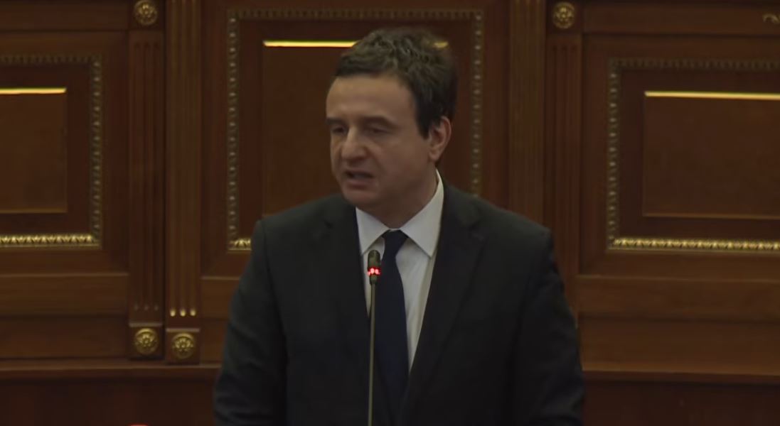 Kurti pyetet për katërshen e UÇK-së, thotë se Qeveria trajton me seriozitet shqetësimet për të drejtat e njeriut