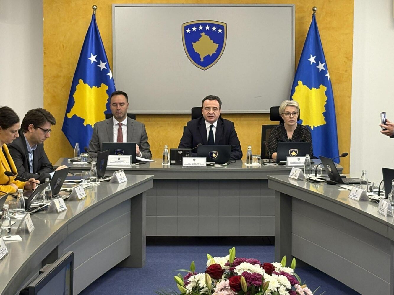 Mblidhet Qeveria në detyrë, miraton tetë vendime