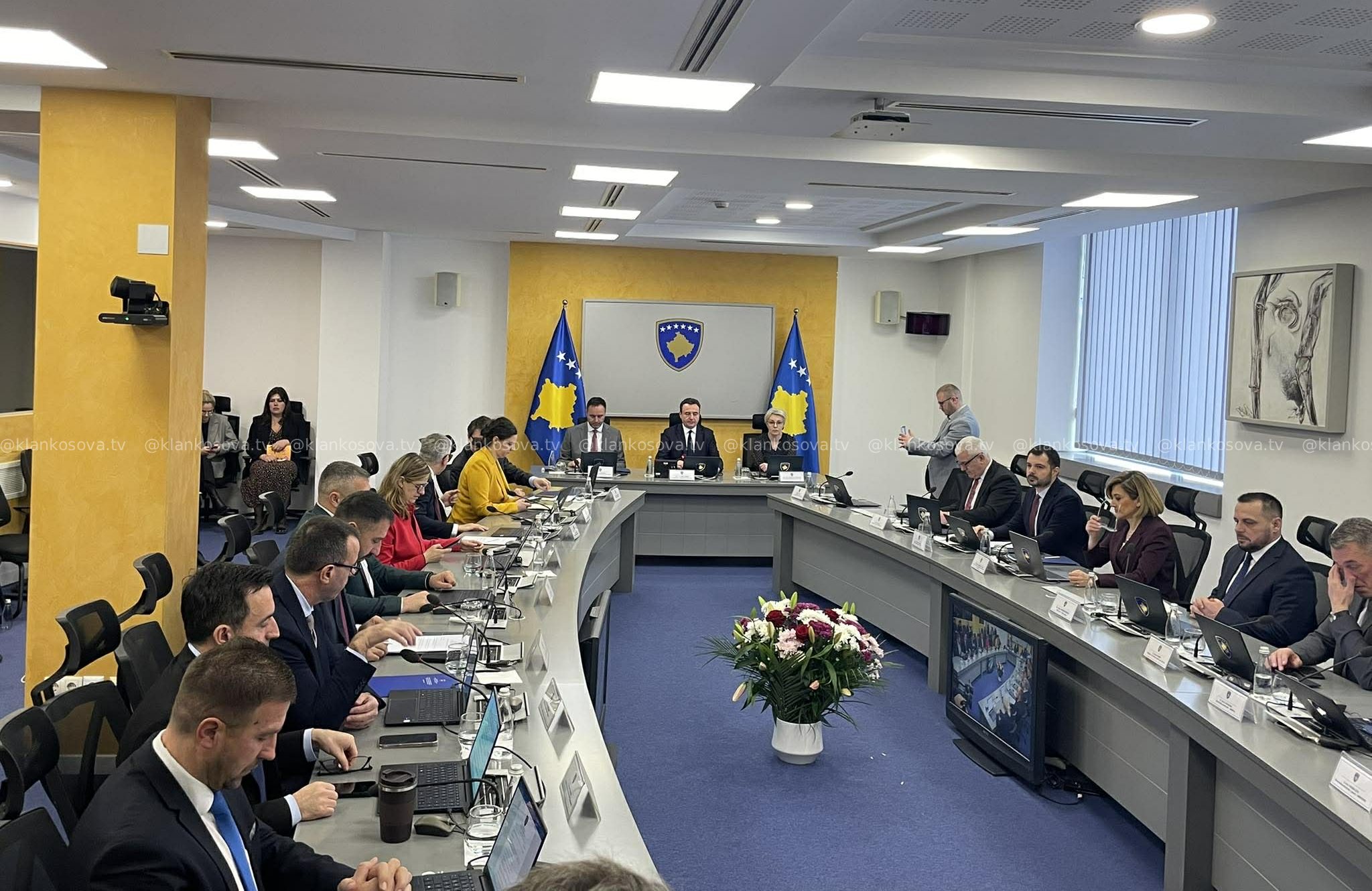 Qeveria miraton Projektligjin për Energjinë Elektrike