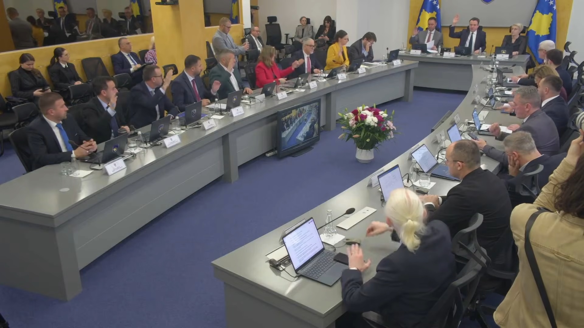 Miratohet projektligji për Shtetësinë, Sveçla: Krijon lehtësira edhe për diasporën