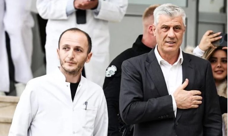 Doktor Berisha kujton vizitën e Thaçit në QKUK: Kemi ngrënë fli me të dhe babain e tij