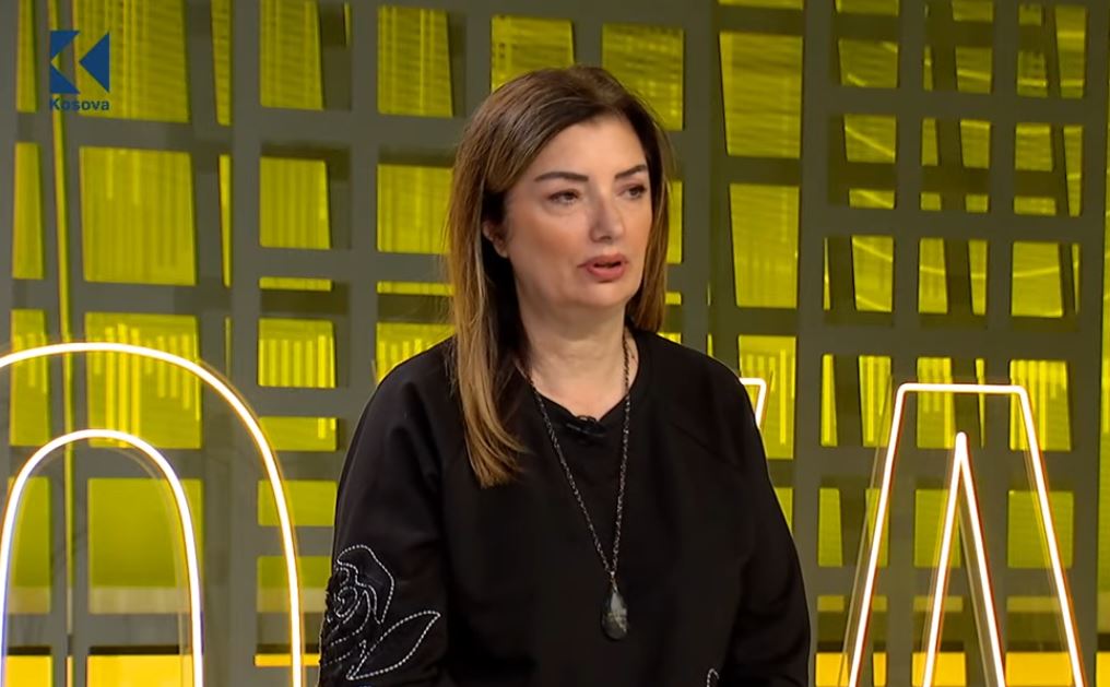 Maliqi për 100 eurot e Qeverisë: Po duken si “pako” për blerje votash (VIDEO)