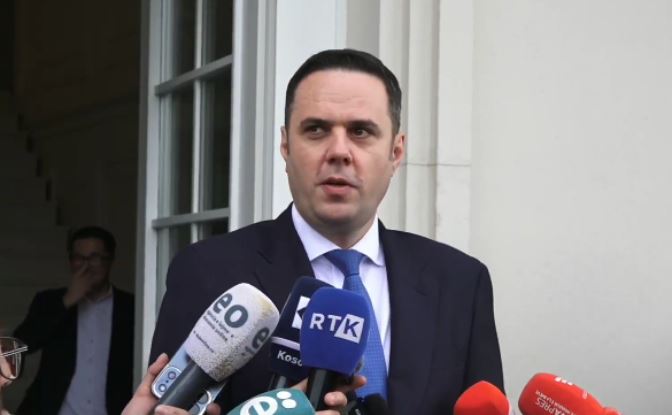 Abdixhiku: Ata që nuk e duan bashkimin në LDK, nuk e duan as vetë LDK-në