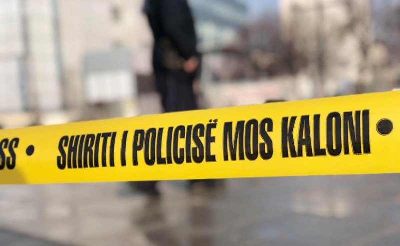 Tentim vrasje në Gllogoc, sulmohet me armë një veturë – arrestohet një i dyshuar