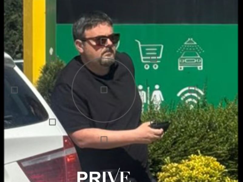 Muhamet Arifi “kapet mat” nga paparaci në pompë derivatesh (VIDEO)