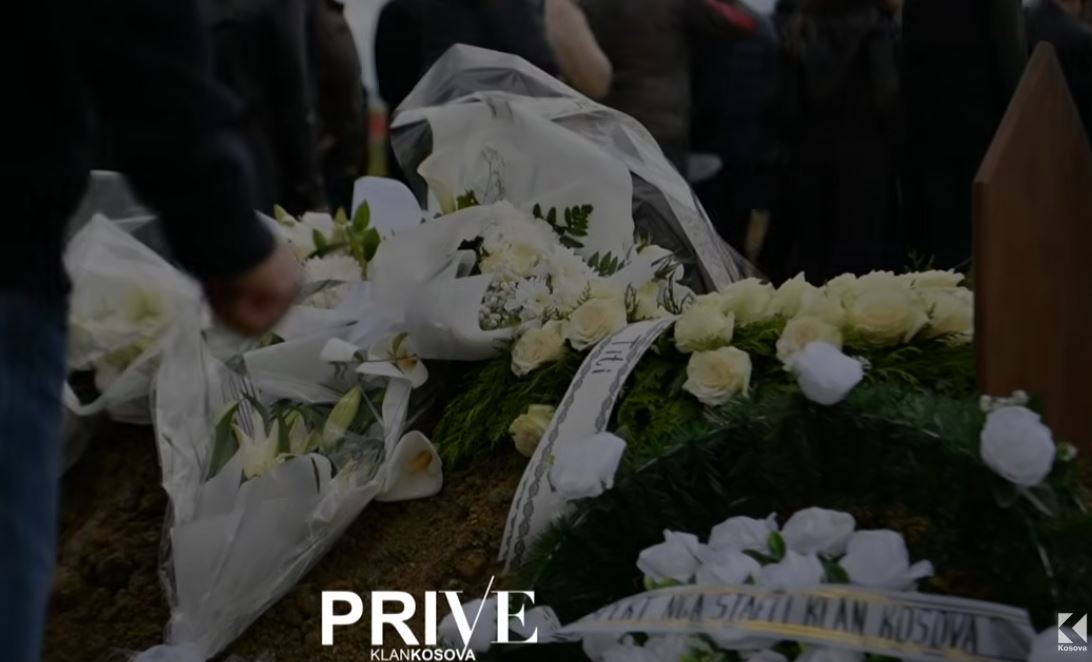 Lamtumira e fundit për Astrit Dushin, kolegë e miq vlerësuan kontributin e tij në media (VIDEO)