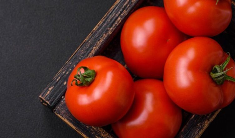 Tre perime që përmirësojnë shëndetin e lëkurës gjatë verës
