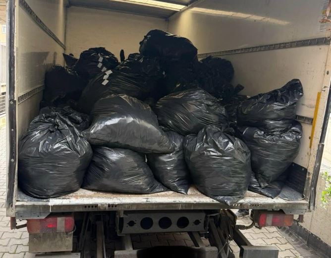 Dogana zbulon rroba fallco në Prishtinë, vlera e tyre mbi 81 mijë euro