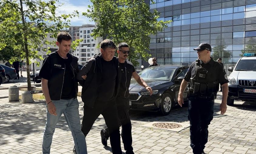 Gjykata e Prishtinës vendos paraburgim për pesë të akuzuar në masakrën e Reçakut
