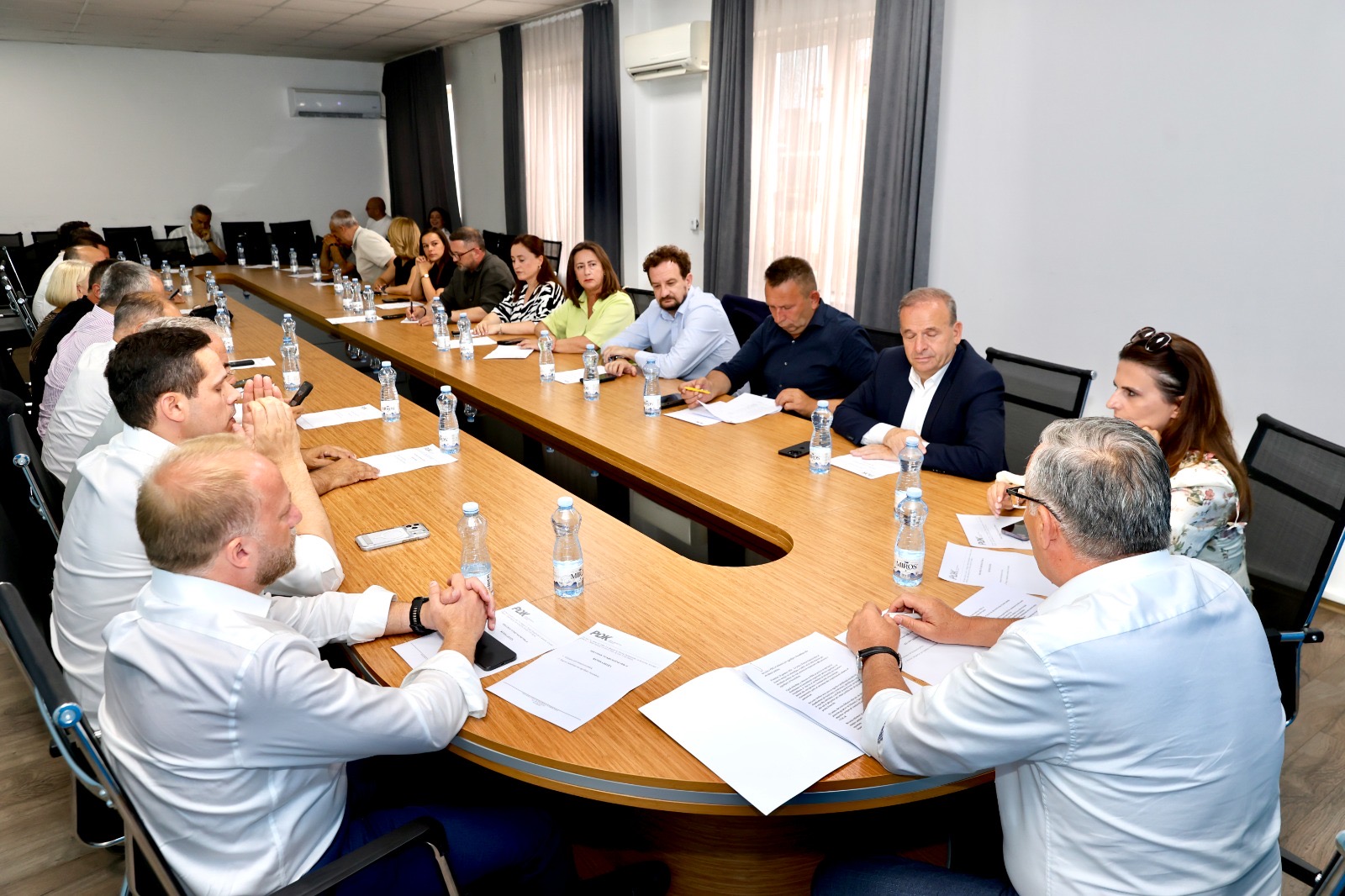 Mblidhet Kryesia e PDK-së, diskuton për zgjedhjet e brendshme dhe zhvillimet politike