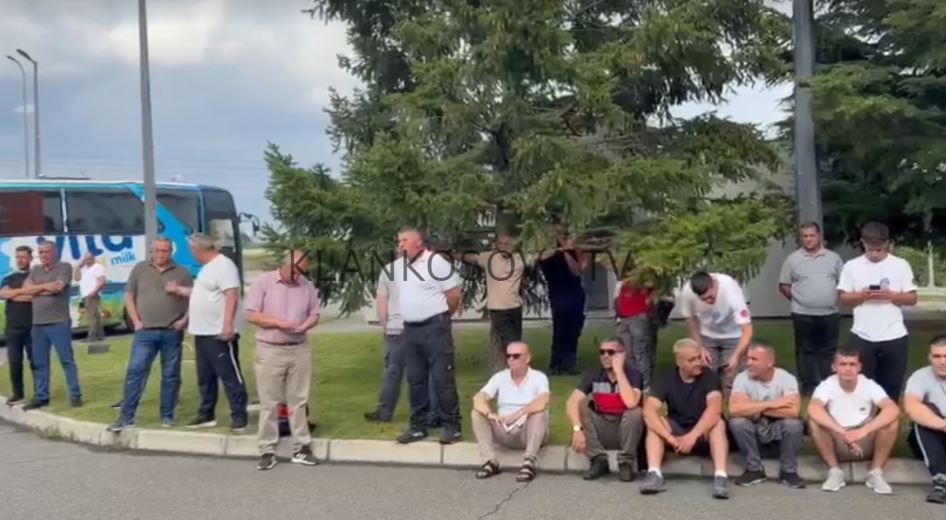 Foto nga Klan Kosova