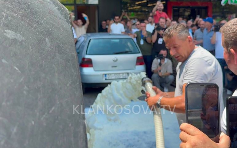 Foto nga Klan Kosova