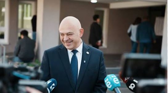 keqperdorimi-i-parase-publike-gjate-fushates-gjini-do-ta-nenshkruaj-peticionin